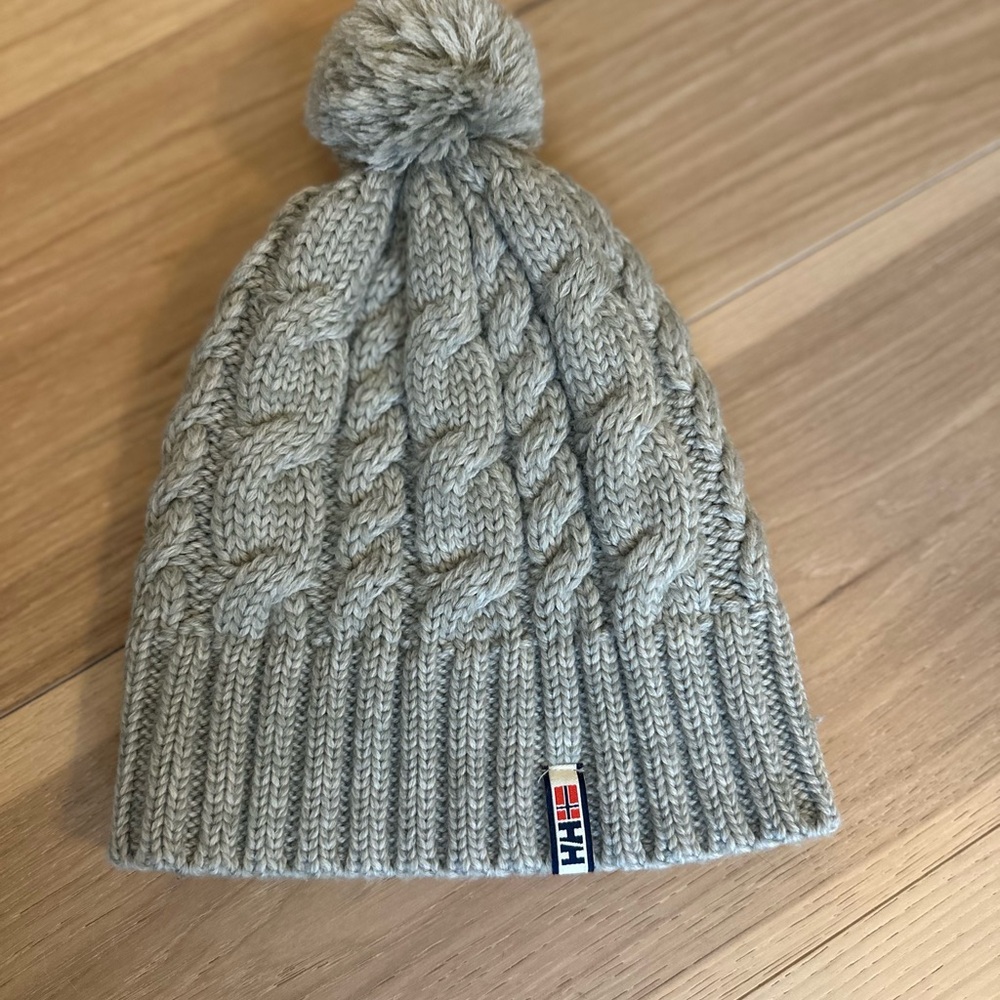 Helly Hansen Cable Knit Beanie in Gray